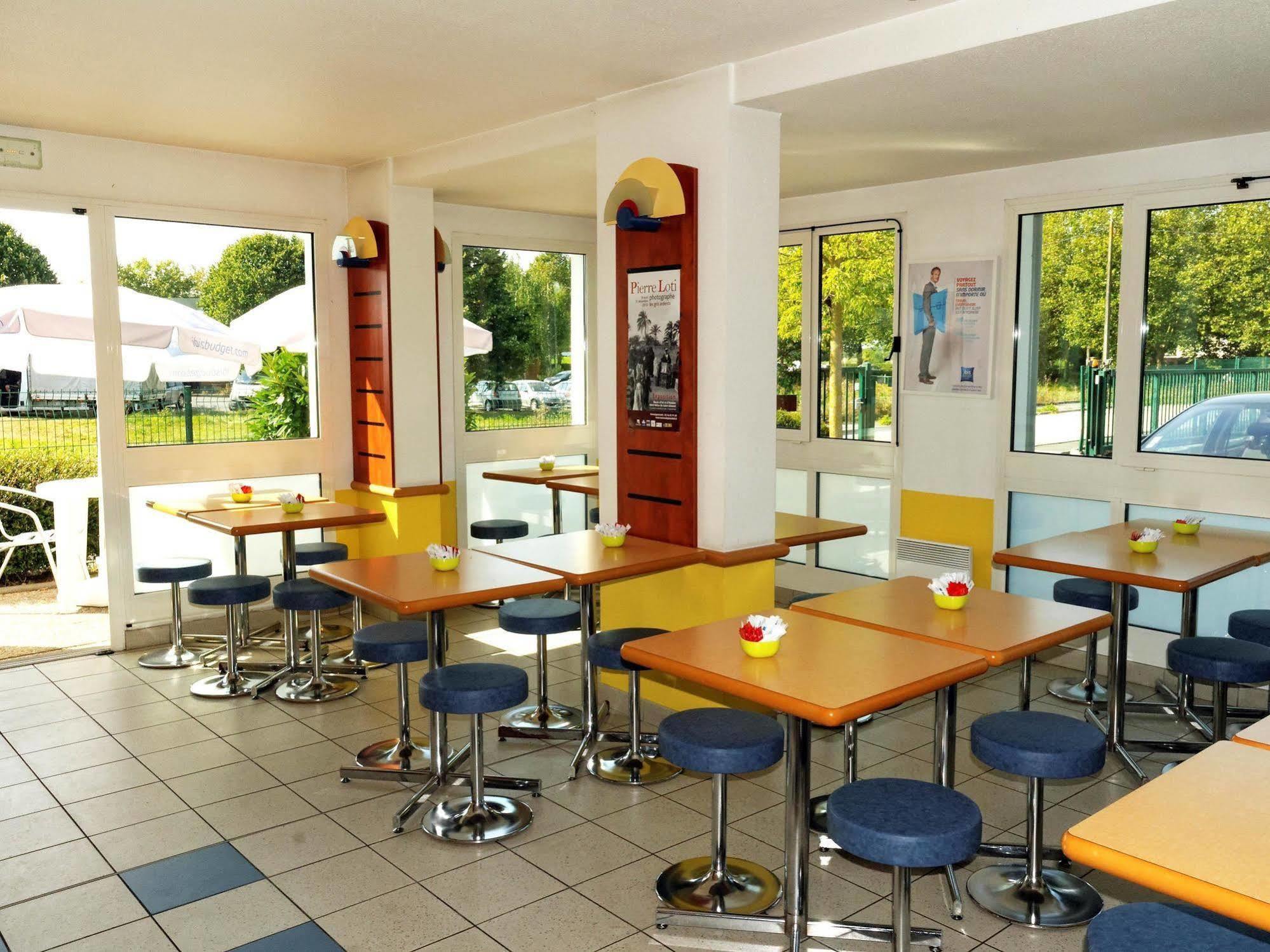 Ibis Budget Rochefort Exterior foto