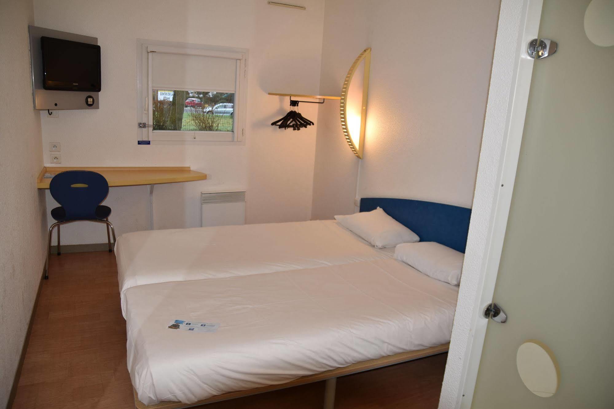 Ibis Budget Rochefort Exterior foto